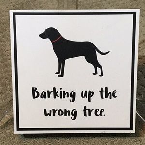 Black Lab 🆕 wood plaque “barking up the wrong tree”, glitter frame, decorative